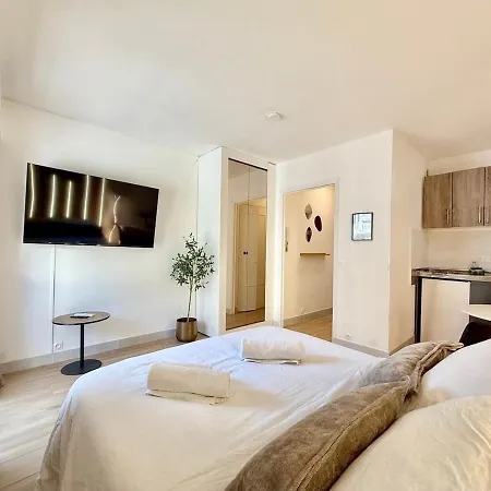 Evasion Balneo, Clim, Wifi, Netflix, Palais 公寓 戛纳