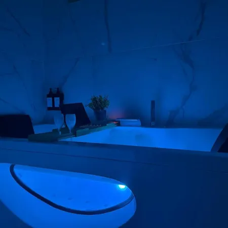 Evasion Balneo, Clim, Wifi, Netflix, Palais