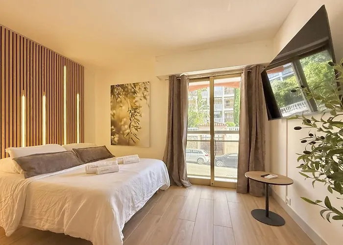 Evasion Balneo, Clim, Wifi, Netflix, Palais Apartman *