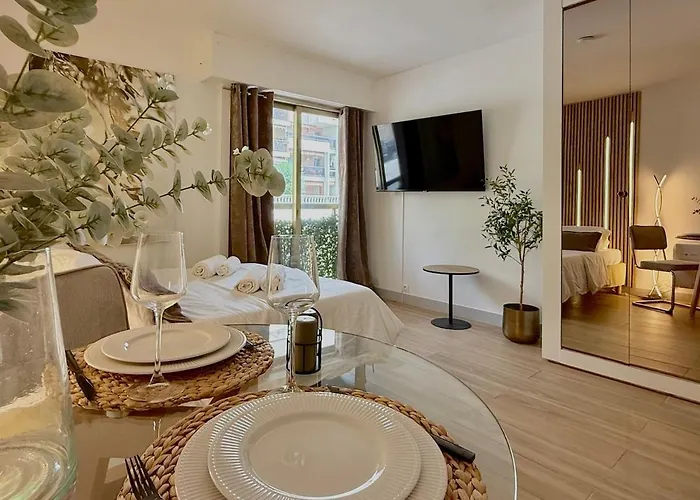 Evasion Balneo, Clim, Wifi, Netflix, Palais Apartman